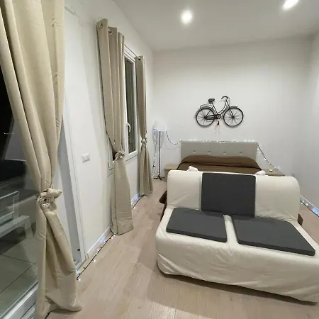 דירה Attico Al Vomero נאפולי