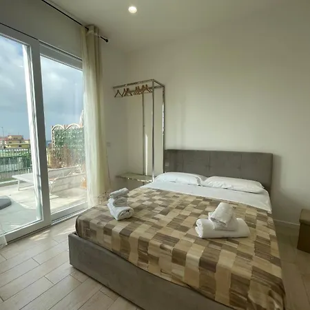 Attico Al Vomero Apartament *