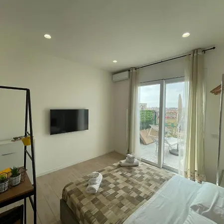 Attico Al Vomero נאפולי