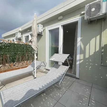 דירה Attico Al Vomero נאפולי