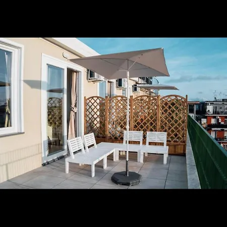 דירה Attico Al Vomero נאפולי